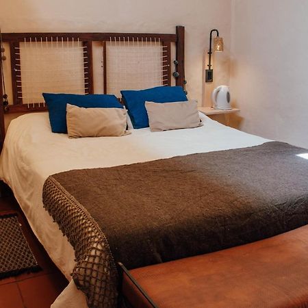 Casa De La Flia. Sanchez Bed & Breakfast Humahuaca Eksteriør bilde