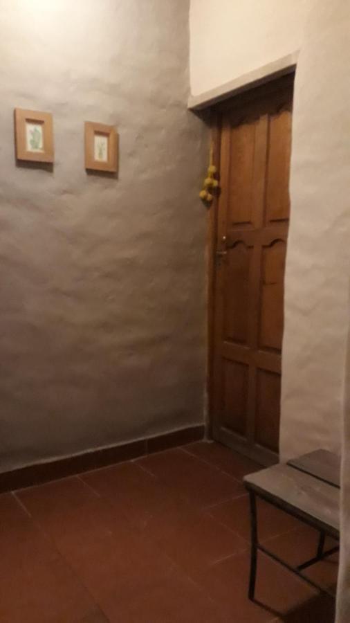 Casa De La Flia. Sanchez Bed & Breakfast Humahuaca Eksteriør bilde