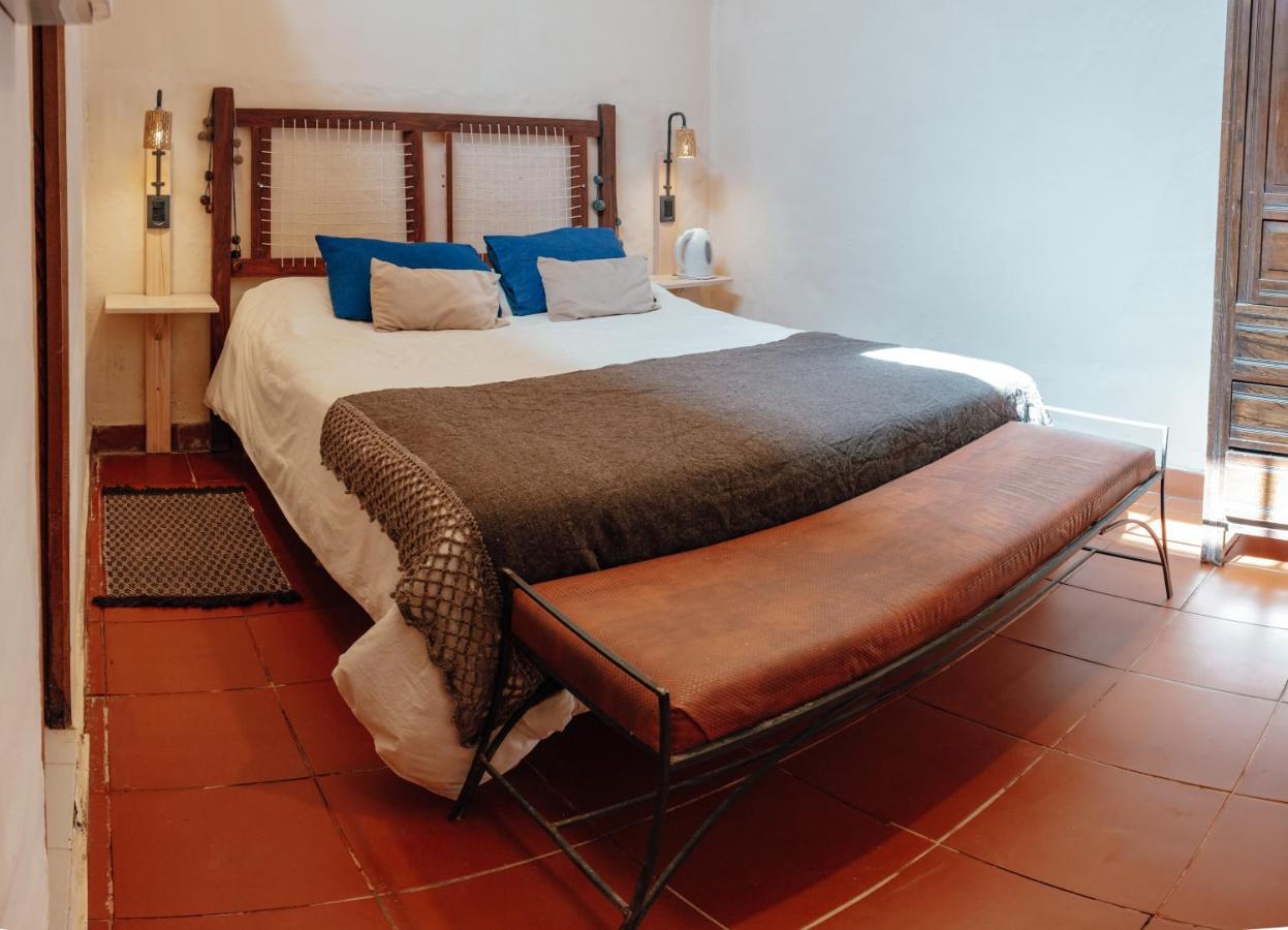 Casa De La Flia. Sanchez Bed & Breakfast Humahuaca Eksteriør bilde